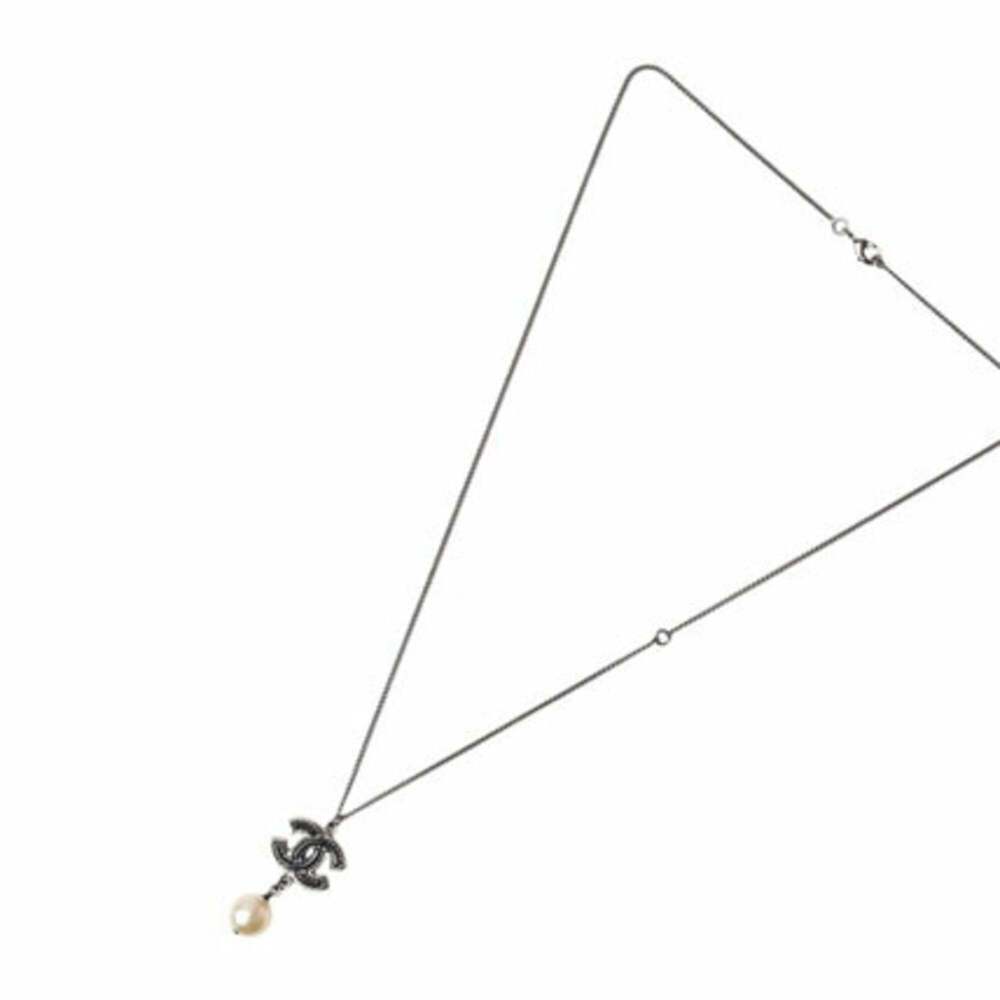 CHANEL Authentic Black Pearl Logo Necklace - Picture 4 of 7